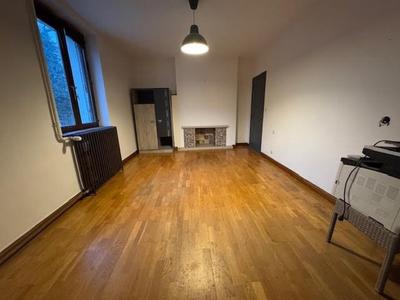 Maison - 215 m² - 8 pièces