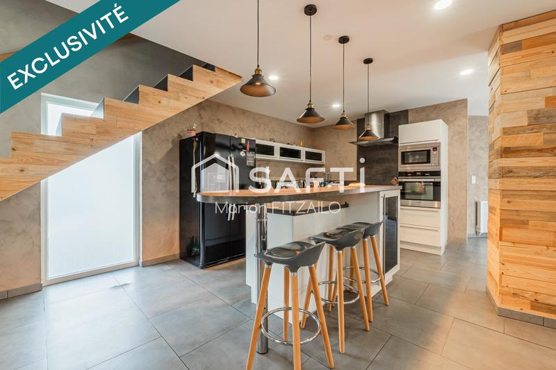 Maison - 271 m² - 6 pièces