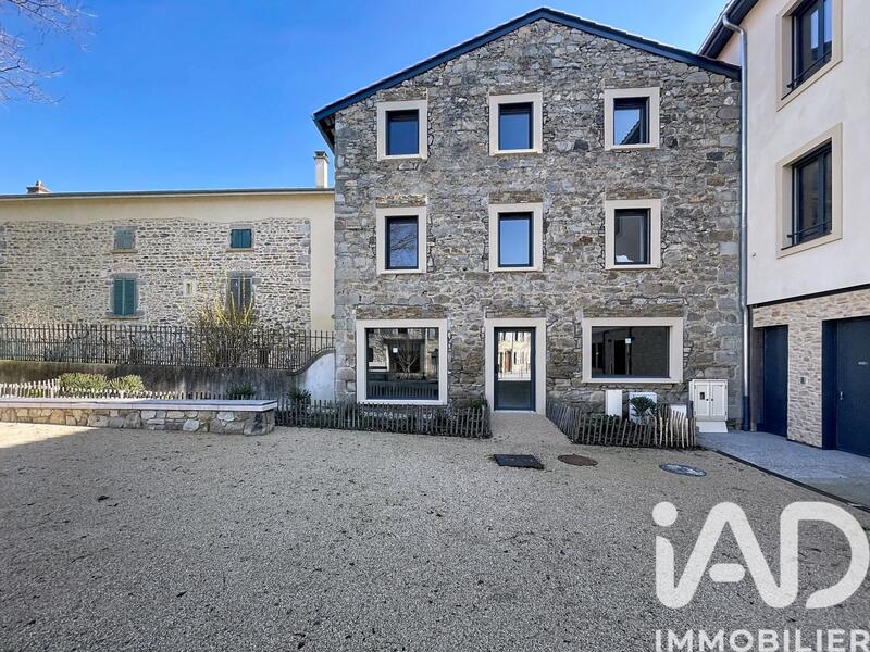 Maison - 93 m² - 2 pièces
