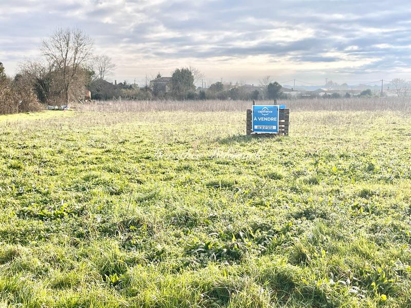 Terrain constructible - 1 172 m²