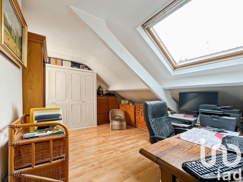 Maison - 240 m² - 9 pièces