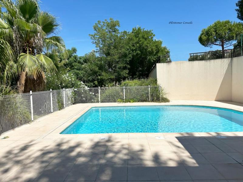 Appartement - 75 m² - 4 pièces