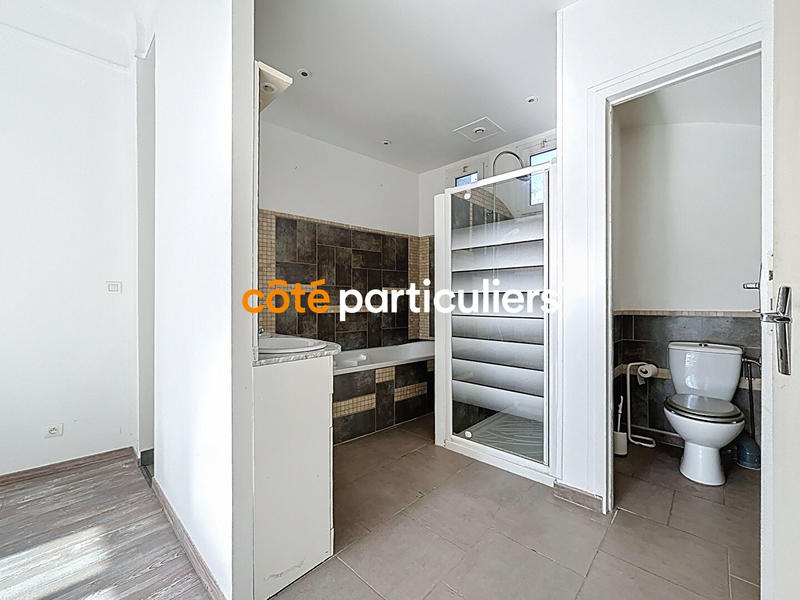 Appartement - 67 m² - 2 pièces