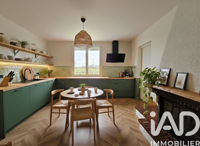 Maison - 94 m² - 5 pièces