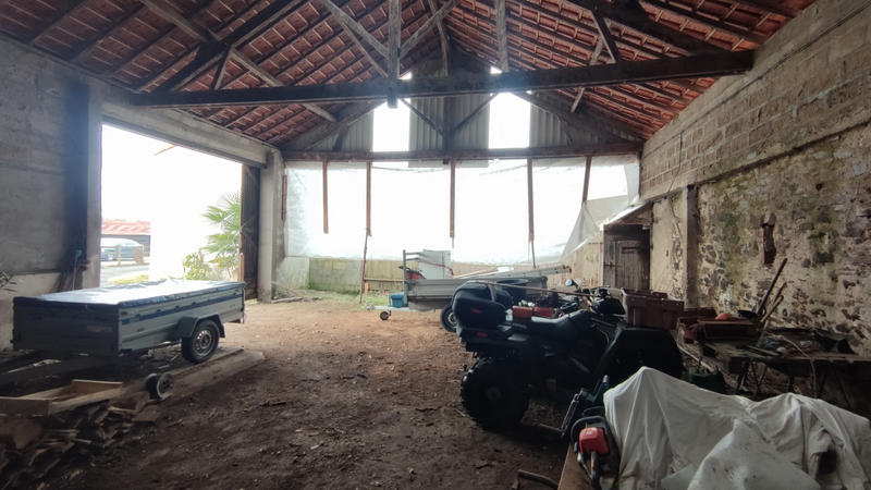 Maison - 250 m² - 3 pièces