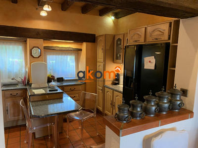 Maison - 338 m² - 8 pièces