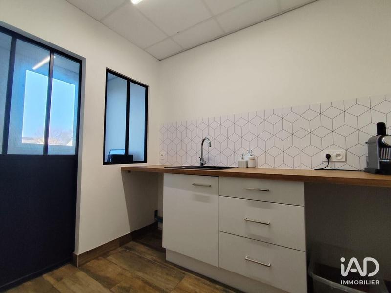 Local commercial - 566 m²