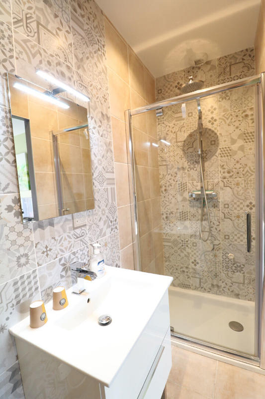 Maison - 197 m² - 8 pièces