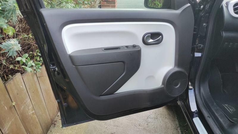 Renault Twingo 82 22kWh Zen