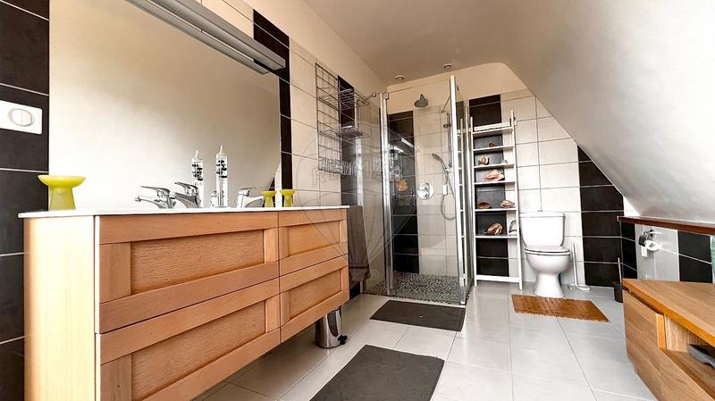 Propriété - 373 m² - 10 pièces