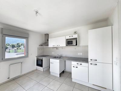 Appartement - 76 m² - 4 pièces