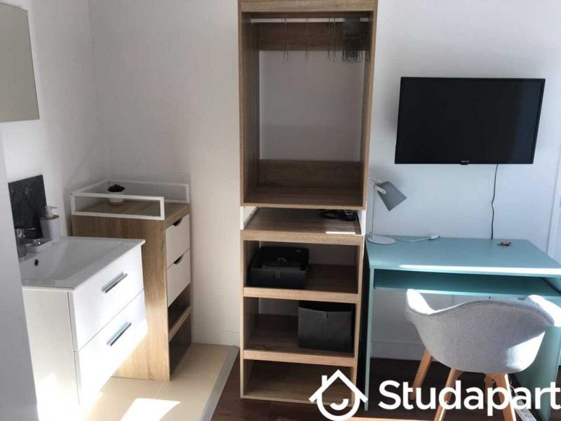 Chambre - 10 m² - 1 pièce