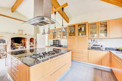 Maison - 408 m² - 7 pièces