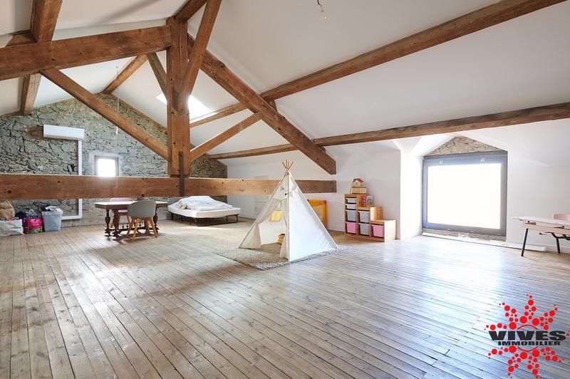 Maison - 295 m² - 7 pièces