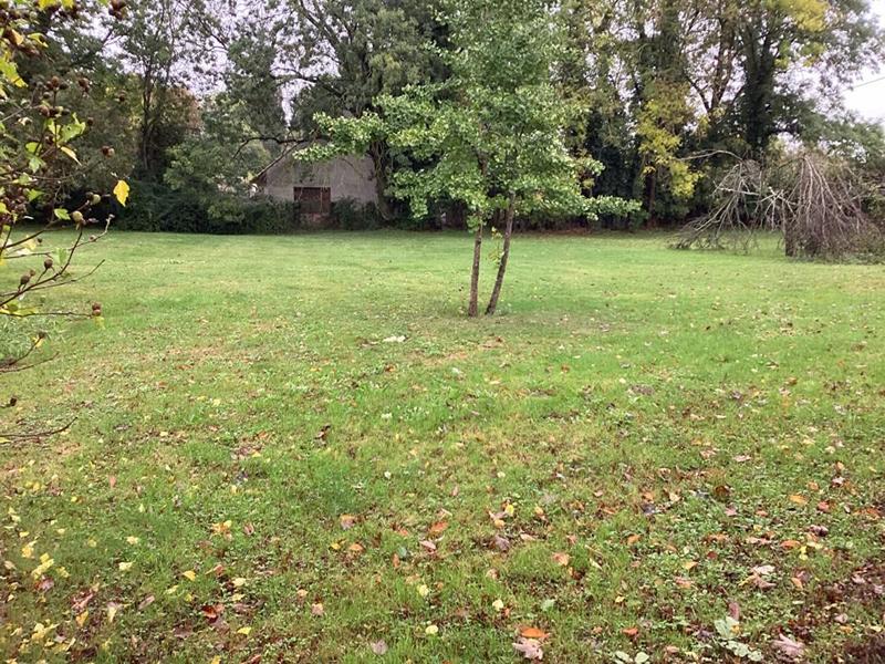 Terrain constructible - 1 000 m²