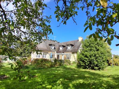 Maison traditionnelle - 150 m² - 7 pièces