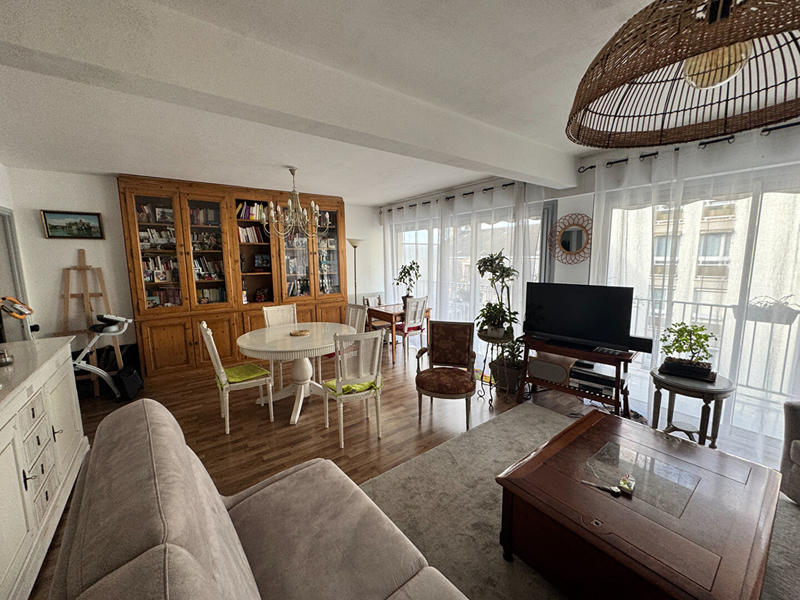 Appartement - 93 m² - 4 pièces