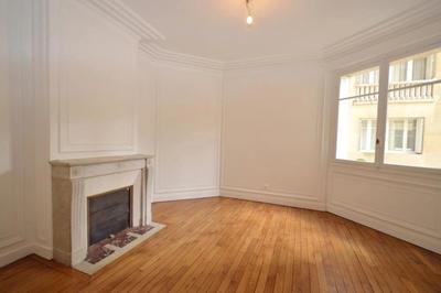 Appartement - 120 m² - 5 pièces