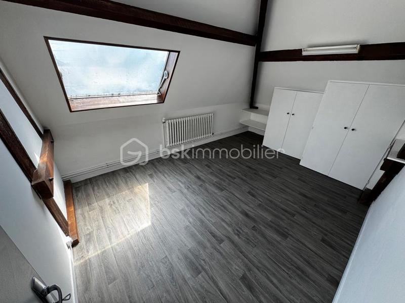 Maison ancienne - 199 m² - 8 pièces