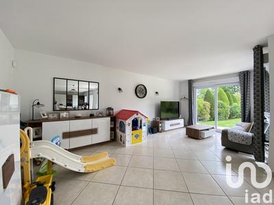 Maison - 200 m² - 8 pièces