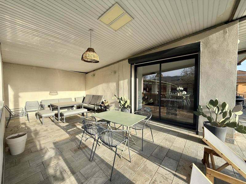 Appartement - 233 m² - 8 pièces