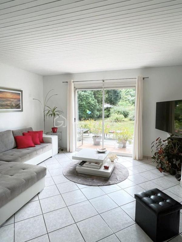 Maison traditionnelle - 96 m² - 4 pièces