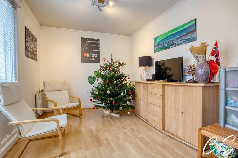 Appartement - 98 m² - 4 pièces