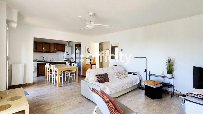 Appartement - 82 m² - 4 pièces