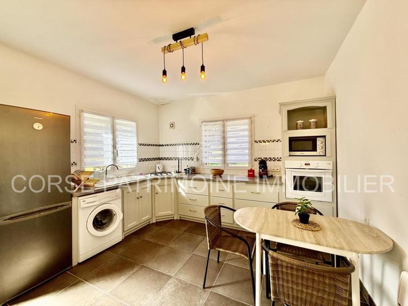 Maison - 174 m² - 10 pièces