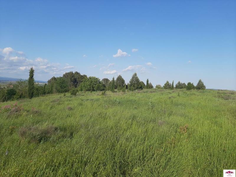 Terrain - 33 000 m²
