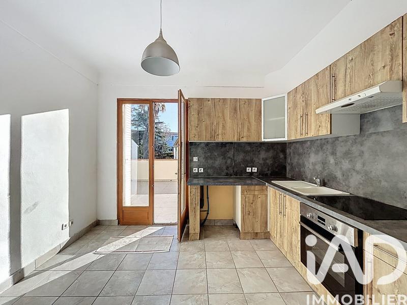 Appartement - 90 m² - 4 pièces