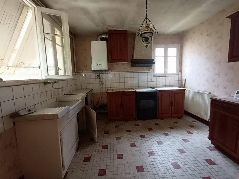 Maison ancienne - 320 m² - 17 pièces