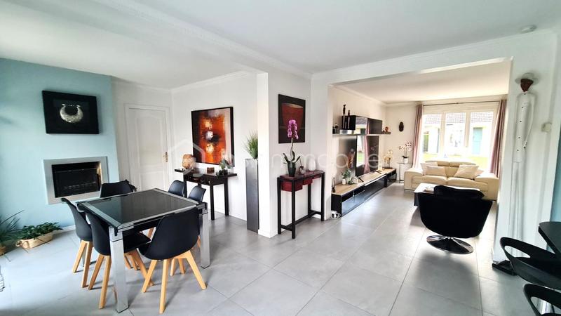 Maison - 178 m² - 7 pièces