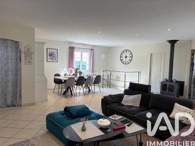 Maison - 143 m² - 4 pièces