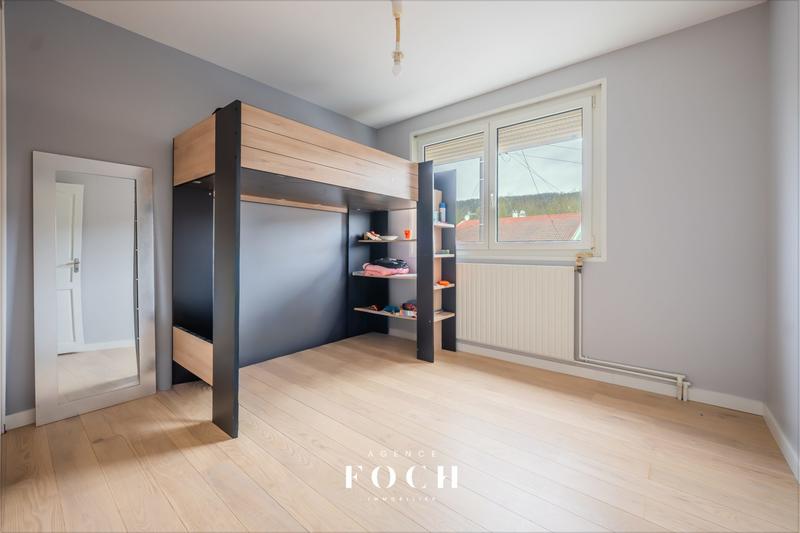 Maison - 140 m² - 5 pièces