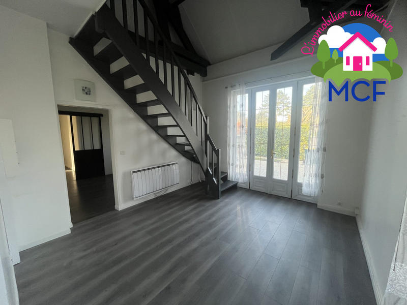 Maison traditionnelle - 223 m² - 7 pièces