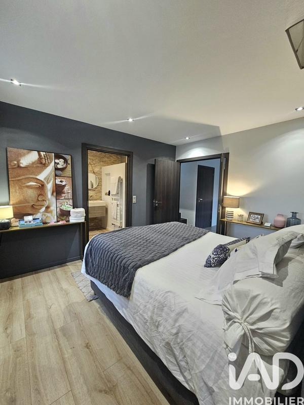 Maison - 168 m² - 7 pièces