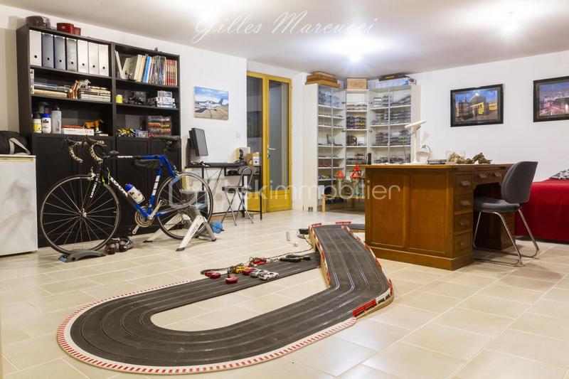 Maison - 174 m² - 5 pièces