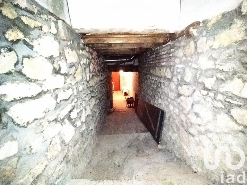 Maison - 198 m² - 7 pièces