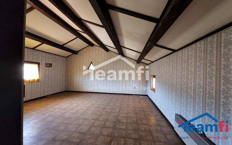 Appartement - 141 m² - 6 pièces