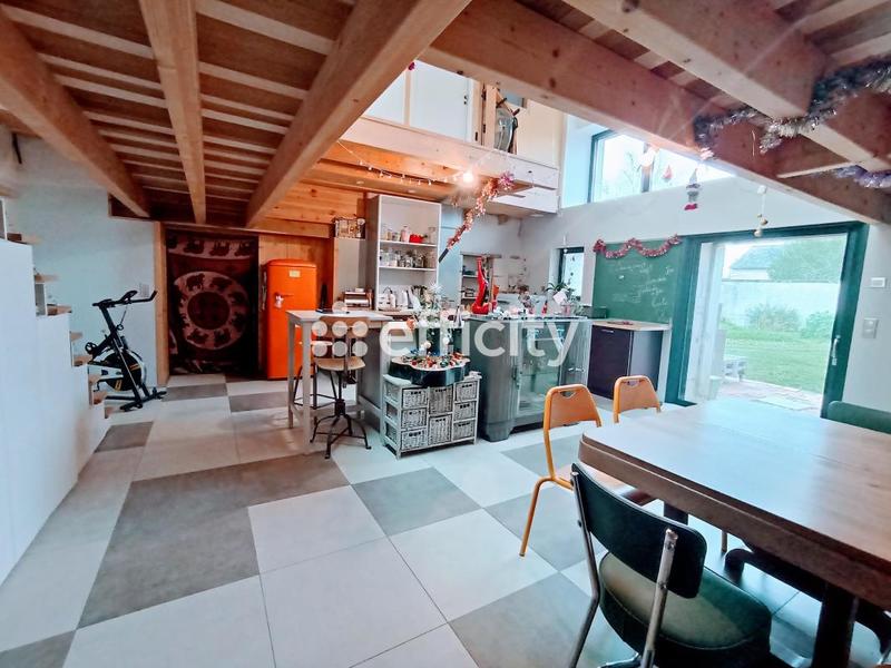 Maison - 156 m² - 8 pièces