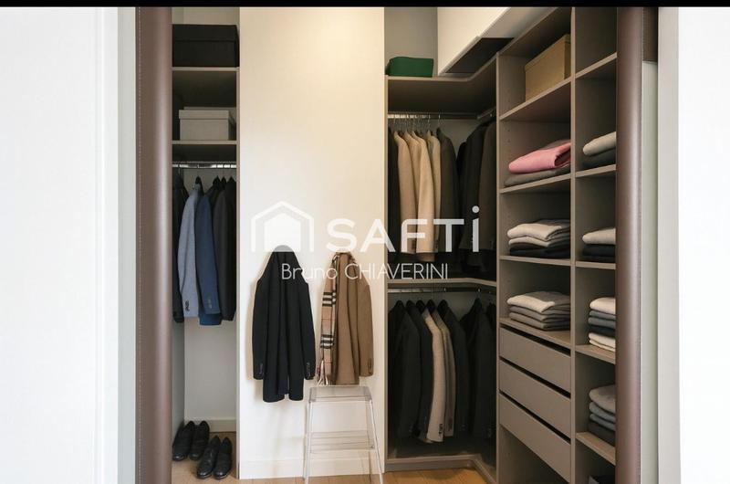 Maison - 219 m² - 4 pièces