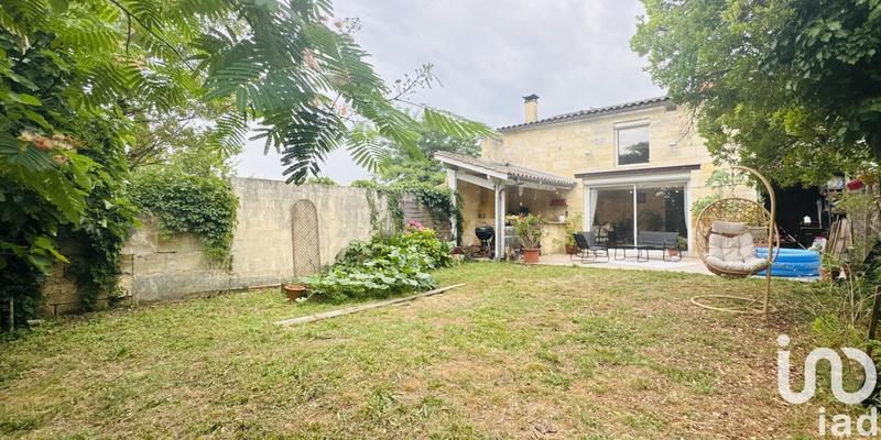 Maison - 210 m² - 6 pièces