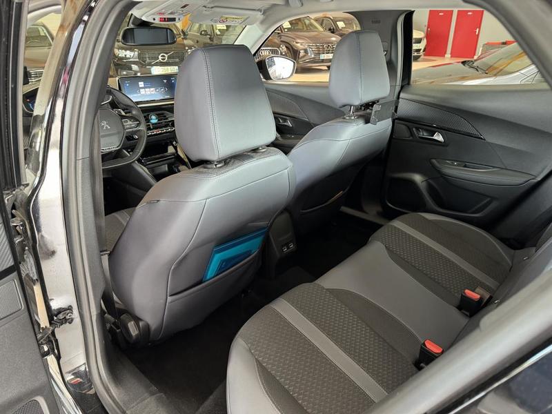 Peugeot 2008 1.2 Puretech - Allure Eat8 Full Black Suivi complet