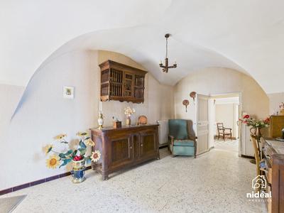 Maison - 280 m² - 7 pièces