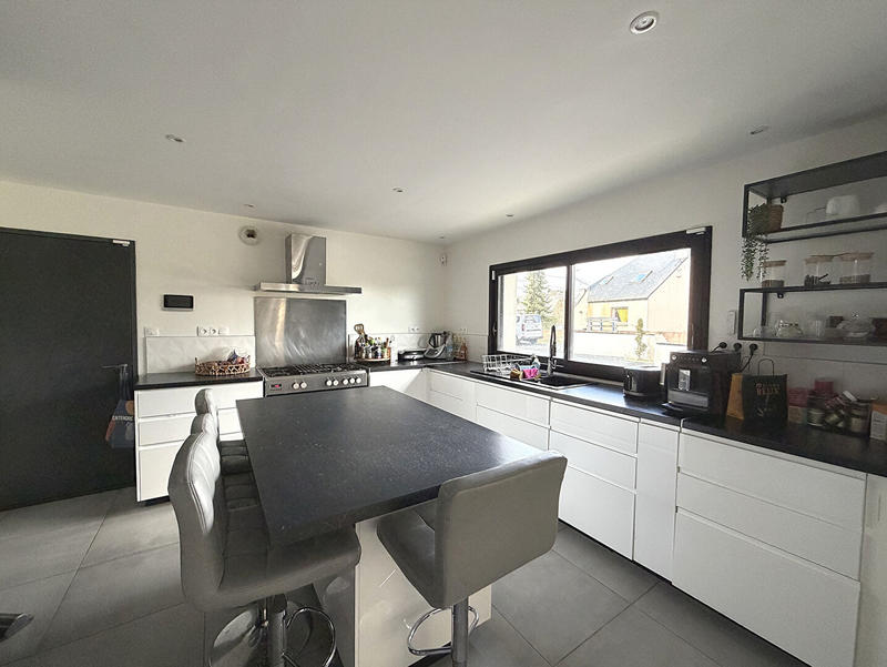 Maison - 160 m² - 6 pièces