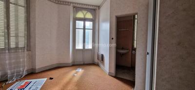 Immeuble - 1 890 m² - 80 pièces