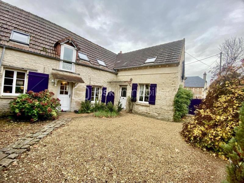 Demeure - 177 m² - 5 pièces