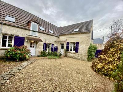 Demeure - 177 m² - 5 pièces