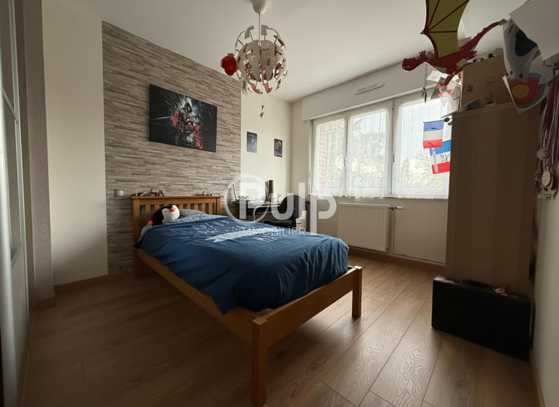 Maison - 121 m² - 6 pièces